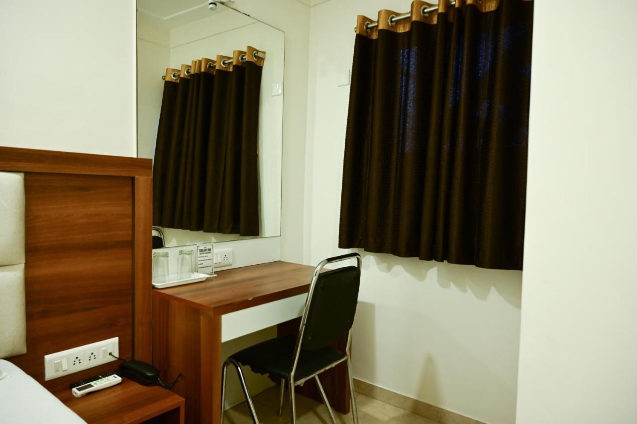 Hotel Diamora Residency Thane Eksteriør billede
